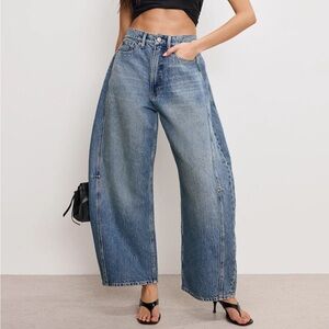 Good American Extreme Barrel Denim Jeans